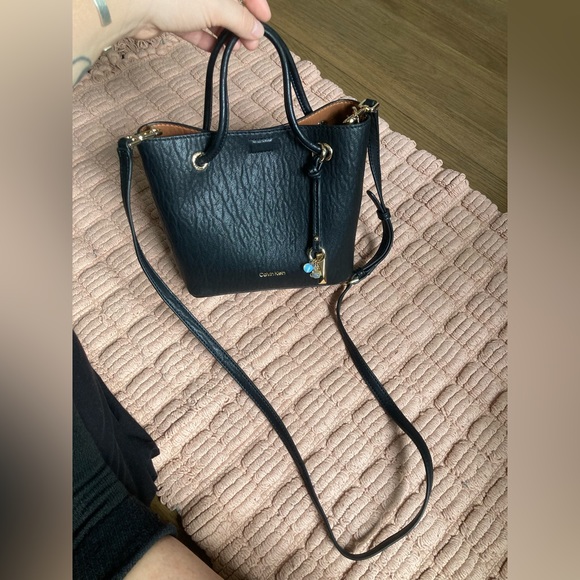 NWOT Calvin Klein Gabrianna Mini Bubble Lamb Bag in Black - Picture 10 of 11